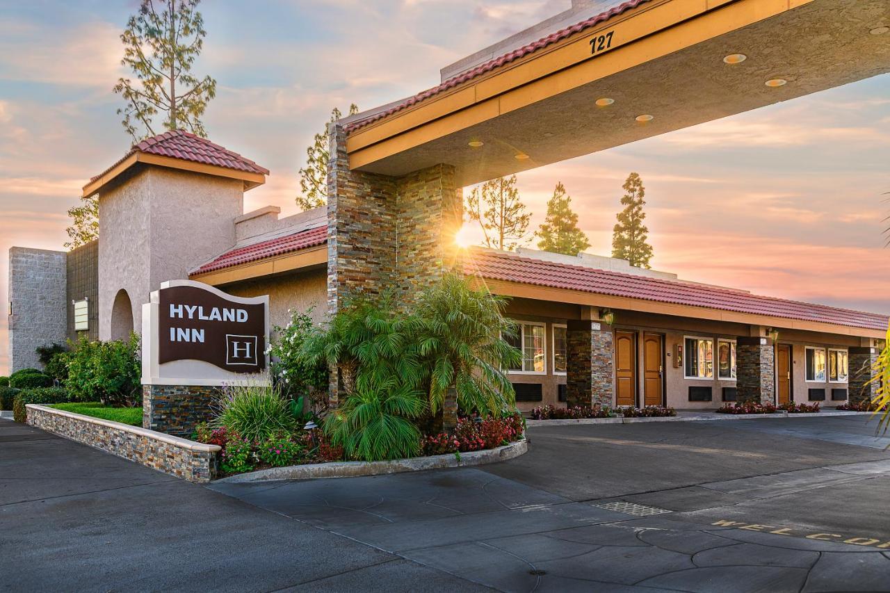 Hyland Inn Brea Exterior photo