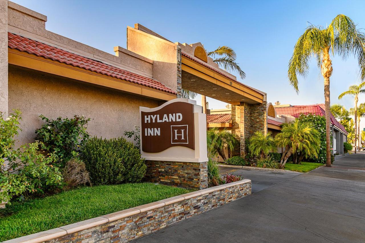 Hyland Inn Brea Exterior photo